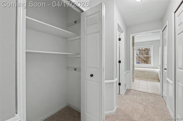 734 Lake Ridge Road, Rochester Hills, MI 48307