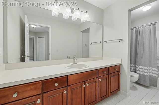 734 Lake Ridge Road, Rochester Hills, MI 48307