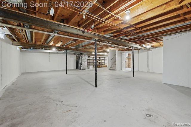 734 Lake Ridge Road, Rochester Hills, MI 48307