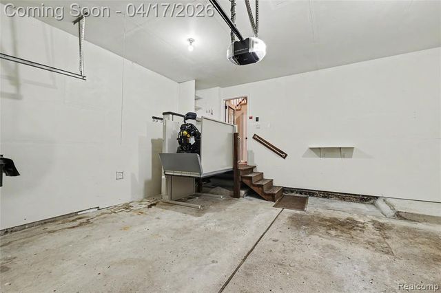 734 Lake Ridge Road, Rochester Hills, MI 48307