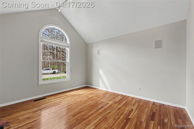 734 Lake Ridge Road, Rochester Hills, MI 48307