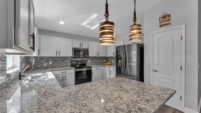 302 BROOKSHIRE DRIVE, Lake Wales, FL 33898