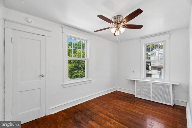 15 S WYCOMBE AVE, Lansdowne, PA 19050