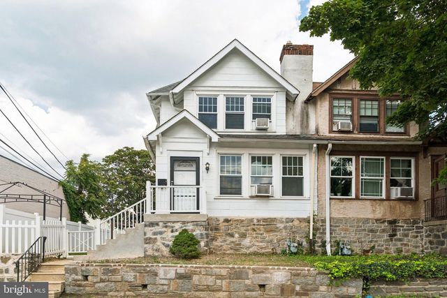 15 S WYCOMBE AVE, Lansdowne, PA 19050