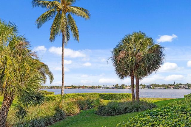 110 Half Moon Circle D1, Hypoluxo, FL 33462