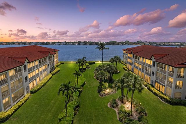 110 Half Moon Circle D1, Hypoluxo, FL 33462