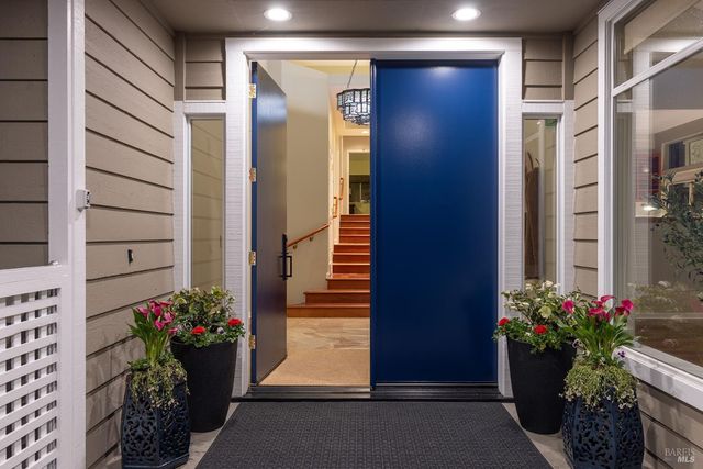 42 Clement Ct, Napa, CA 94558