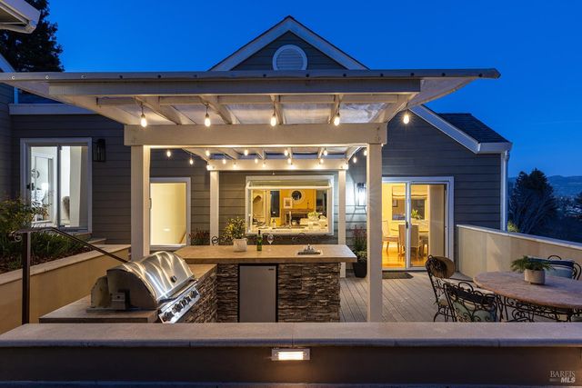 42 Clement Ct, Napa, CA 94558