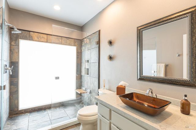 42 Clement Ct, Napa, CA 94558