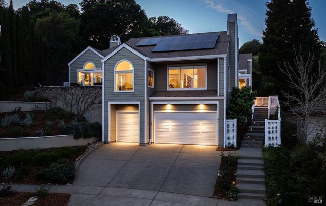 42 Clement Ct, Napa, CA 94558