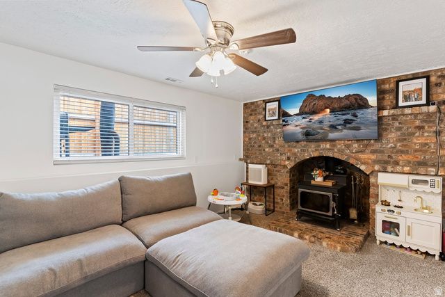 4576 S 3850 W, Roy, UT 84401