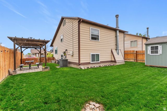 4576 S 3850 W, Roy, UT 84401