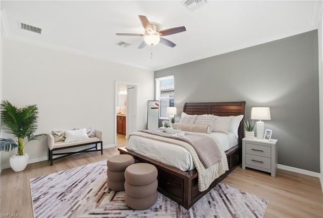 9216 Woodhurst DR, Naples, FL 34120