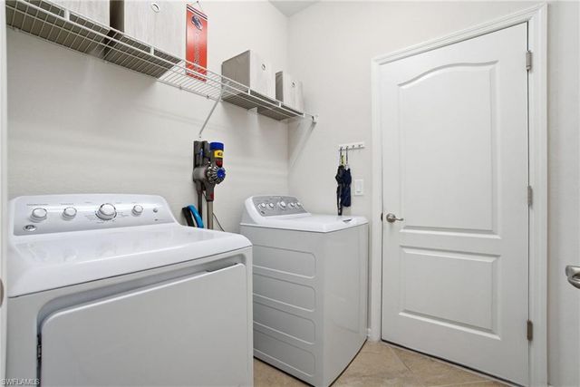 9216 Woodhurst DR, Naples, FL 34120