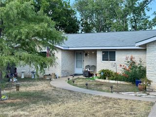 2500 Peach Tree LN, Cedar Park, TX 78613