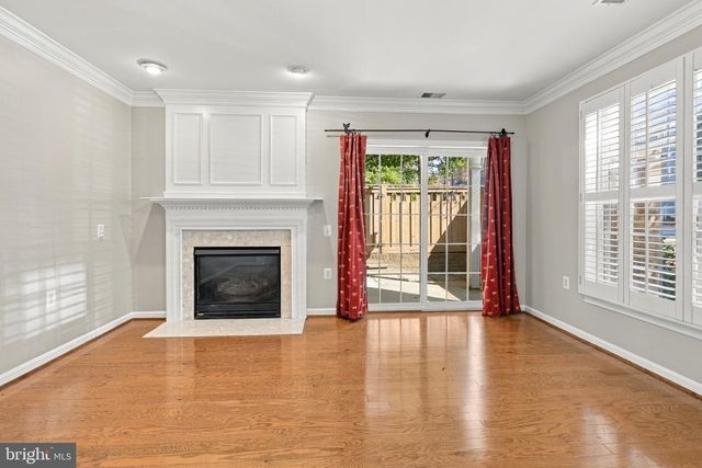 1401 ROUNDHOUSE LN, Alexandria, VA 22314