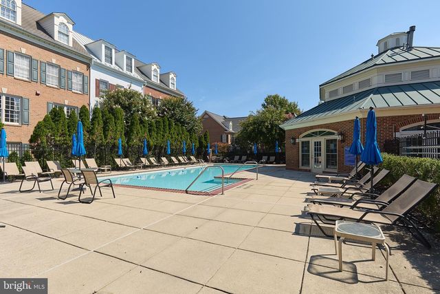1401 ROUNDHOUSE LN, Alexandria, VA 22314