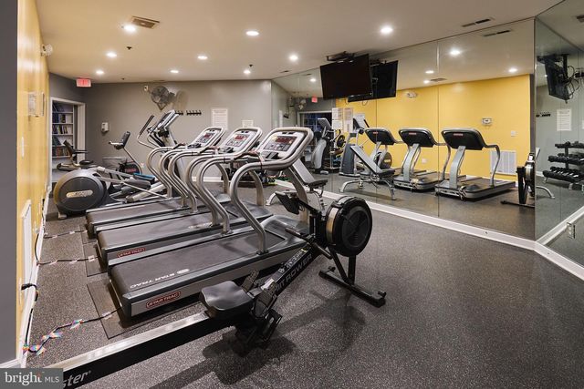 1401 ROUNDHOUSE LN, Alexandria, VA 22314