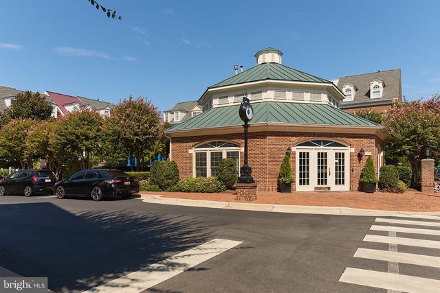 1401 ROUNDHOUSE LN, Alexandria, VA 22314