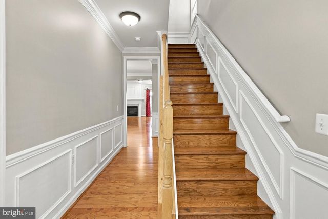 1401 ROUNDHOUSE LN, Alexandria, VA 22314