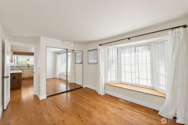 2801 N Narrows Drive #J2, Tacoma, WA 98407