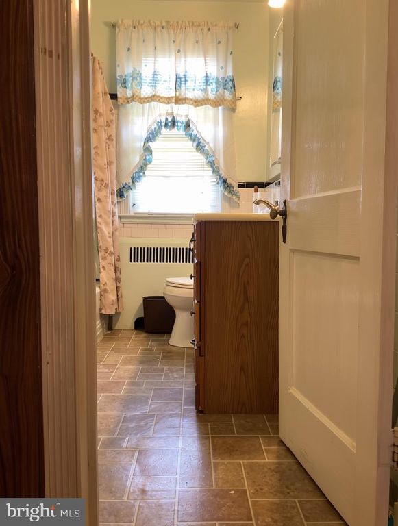 Image 14 of property listing at 1547 LOCHWOOD RD, Baltimore, MD 21218