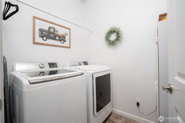 386 Grennan Lane N, Enumclaw, WA 98022