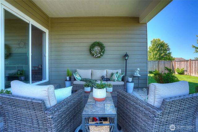 386 Grennan Lane N, Enumclaw, WA 98022