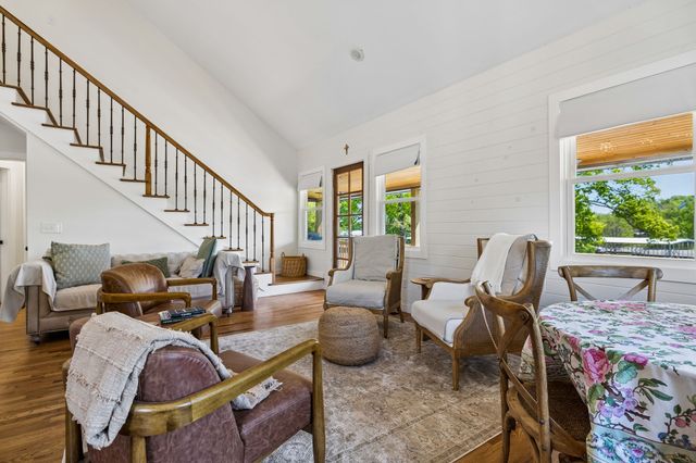 1806 Riverside Rd, Old Hickory, TN 37138