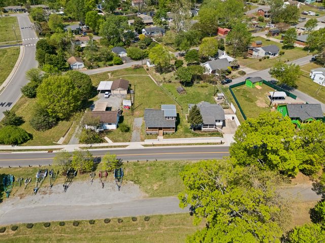 1806 Riverside Rd, Old Hickory, TN 37138