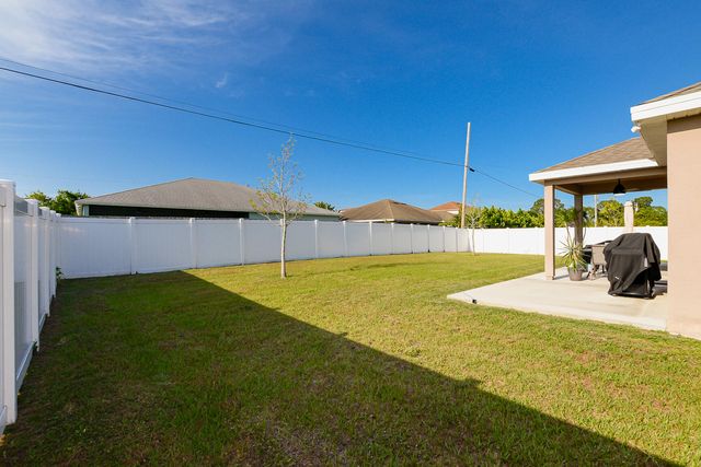 567 SW Paar Drive, Port St. Lucie, Port St Lucie, FL 34953