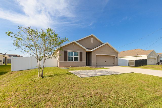 567 SW Paar Drive, Port St. Lucie, Port St Lucie, FL 34953