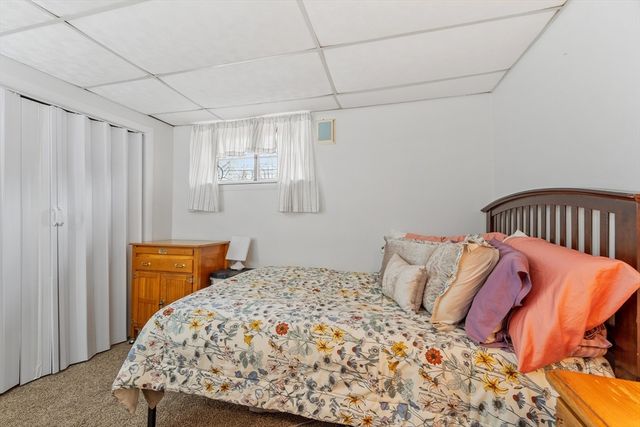 437 Lowell St, Peabody, MA 01960