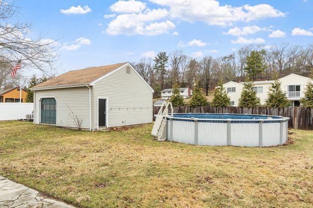 437 Lowell St, Peabody, MA 01960