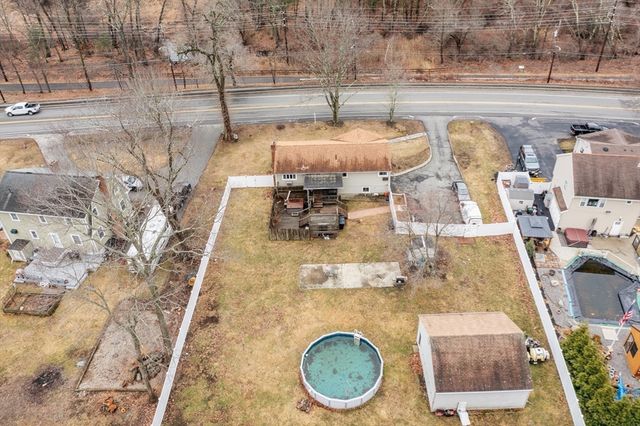 437 Lowell St, Peabody, MA 01960