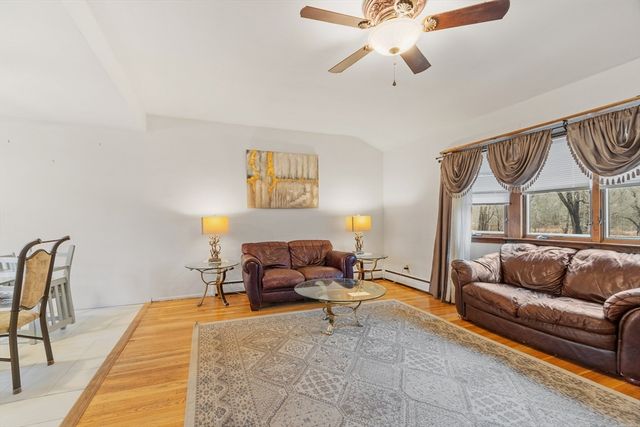 437 Lowell St, Peabody, MA 01960