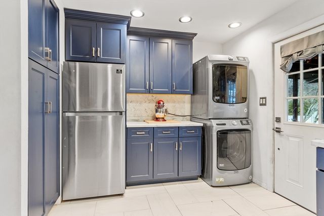 437 Lowell St, Peabody, MA 01960