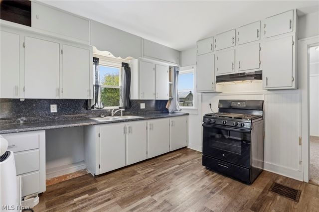 1646 Royal Avenue NE, Canton, OH 44705