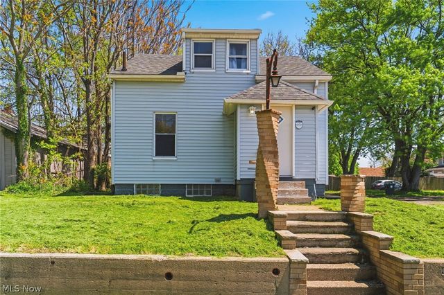 1646 Royal Avenue NE, Canton, OH 44705
