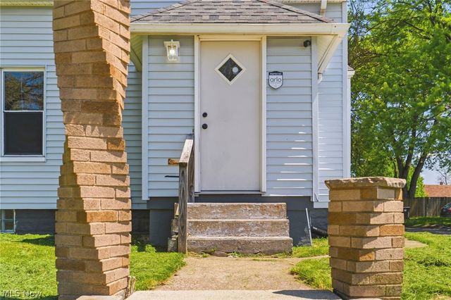 1646 Royal Avenue NE, Canton, OH 44705