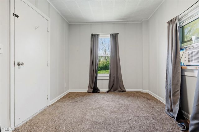 1646 Royal Avenue NE, Canton, OH 44705