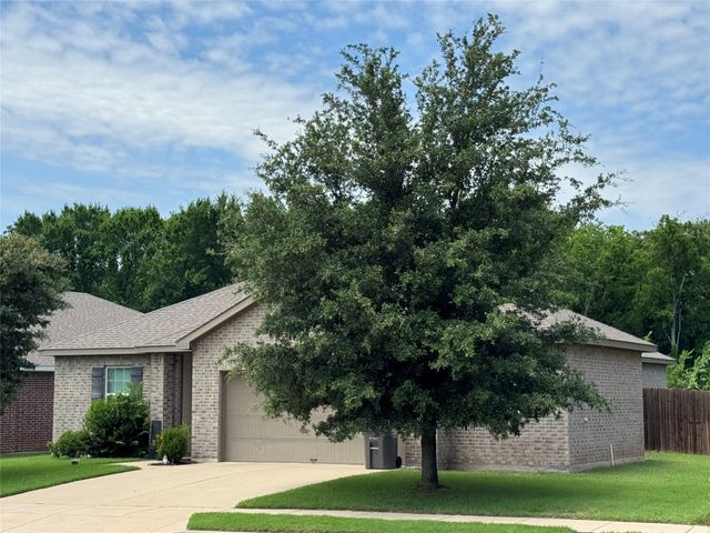 2209 Cinnamon Springs Road, Glenn Heights, TX 75154