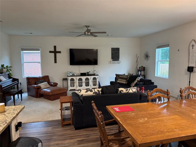 2209 Cinnamon Springs Road, Glenn Heights, TX 75154