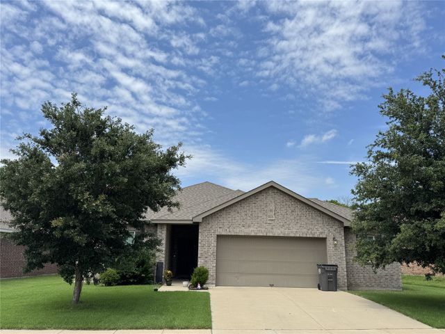 2209 Cinnamon Springs Road, Glenn Heights, TX 75154