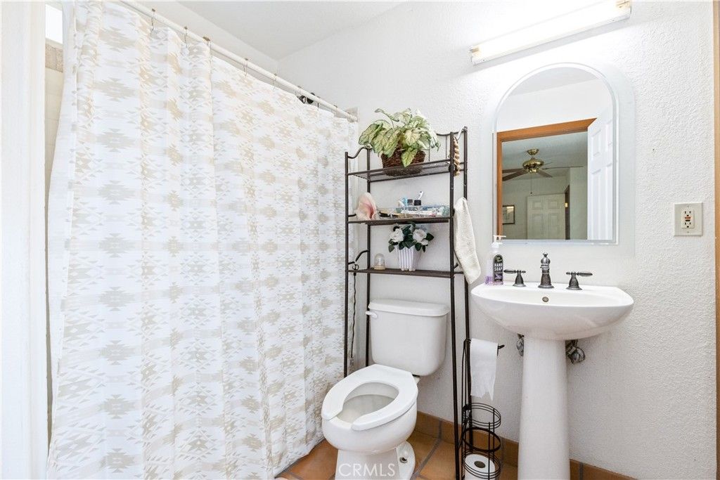 Image 26 of property listing at 65380 San Lucas, Lockwood, CA 93932