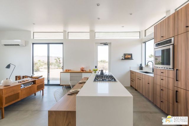 5002 Mormon Avenue, Yucca Valley, CA 92284