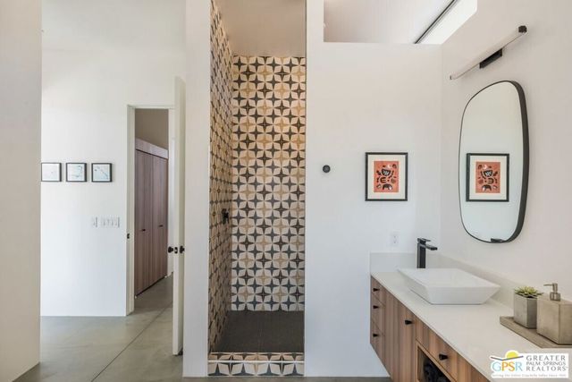 5002 Mormon Avenue, Yucca Valley, CA 92284