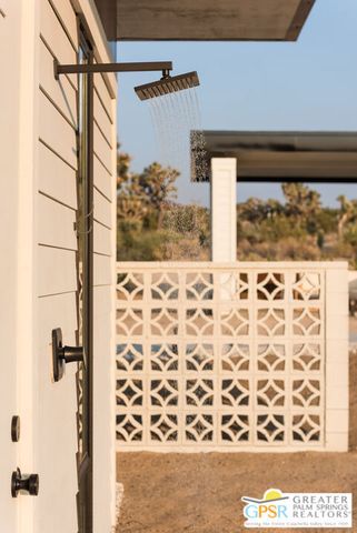 5002 Mormon Avenue, Yucca Valley, CA 92284