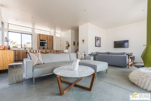 5002 Mormon Avenue, Yucca Valley, CA 92284