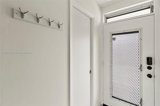 2901 NW 46th Ave 307, Lauderdale Lakes, FL 33313